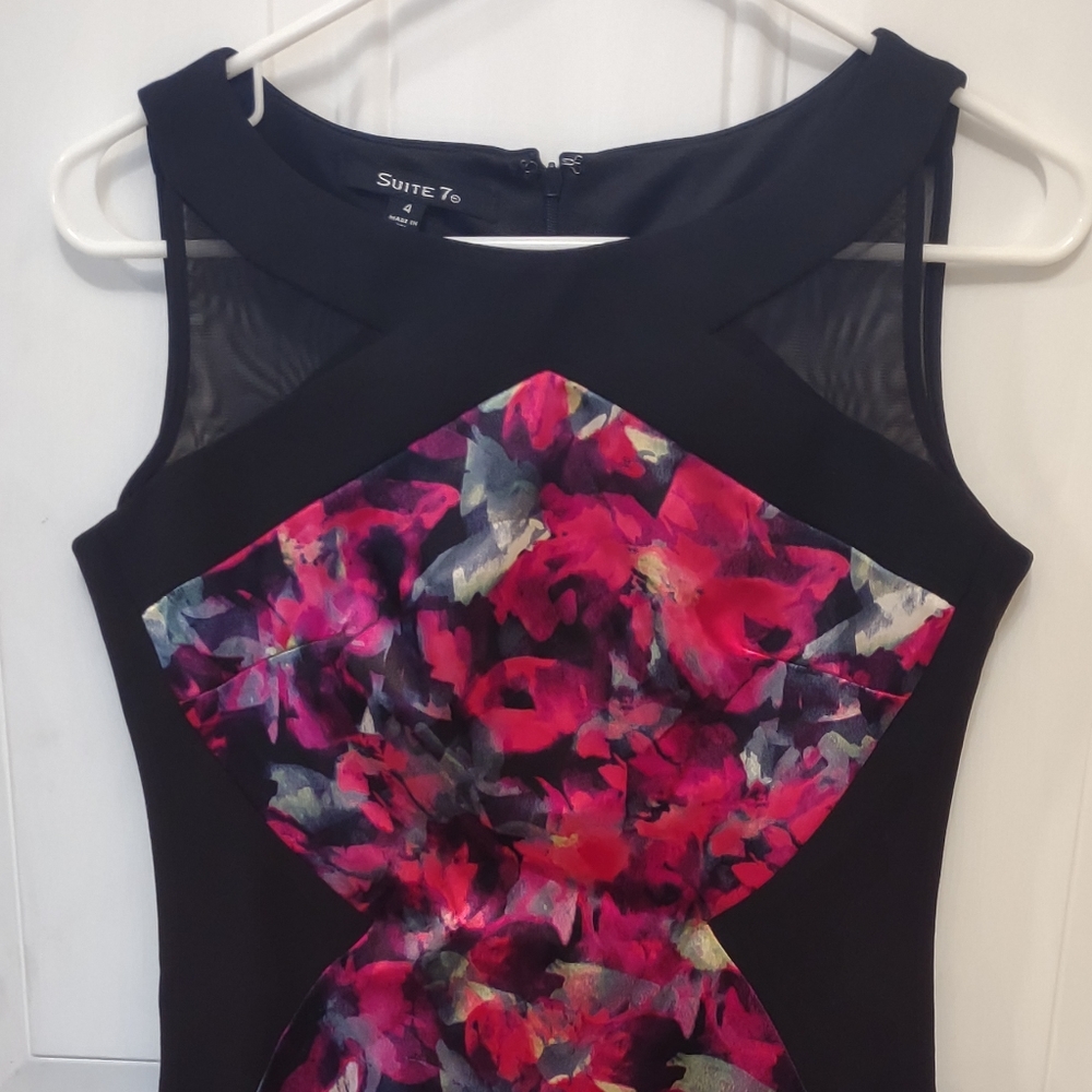 Dress - Picture 3 of 4